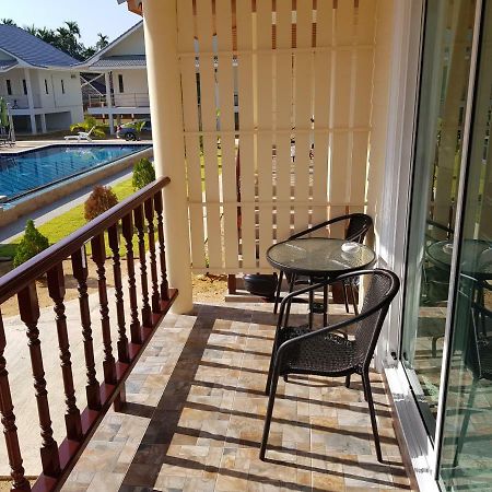 Poolside Bungalows Khao Lak Exterior foto