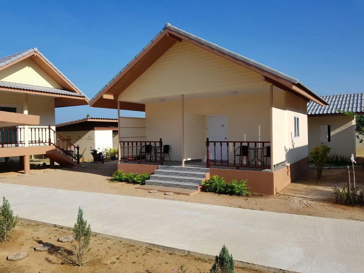 Poolside Bungalows Khao Lak Exterior foto